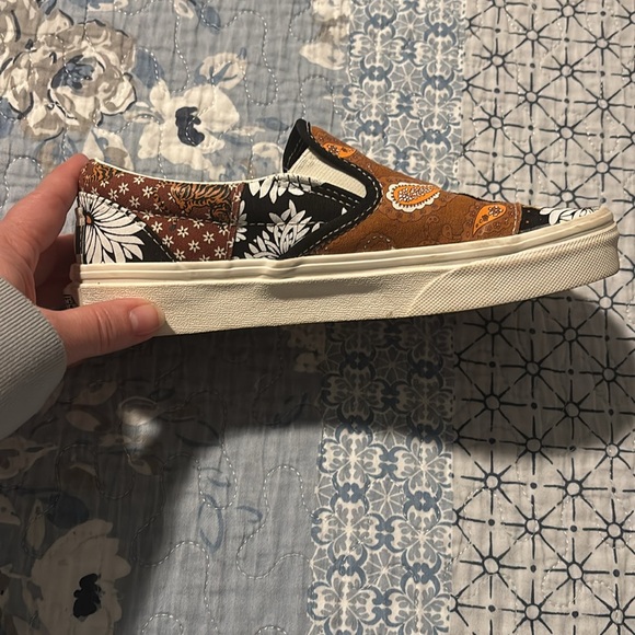 VANS Classic Slip-On Tiger Patchwork Shoes Size M4 / 5.5W Open to offers! - Picture 9 of 10